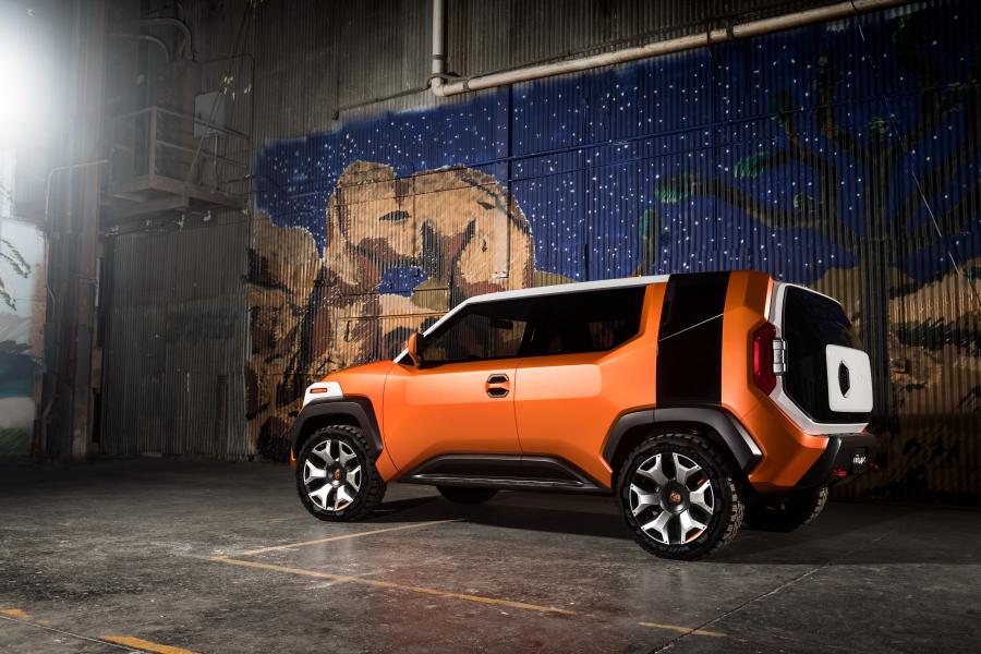  Toyota FT-4X Concept 2017 года  (фото 15 из 43)